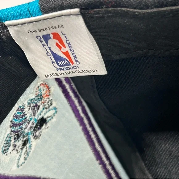 Vintage Charlotte Hornets NBA Puma Hat Snapback Cap One Size Black / Blue